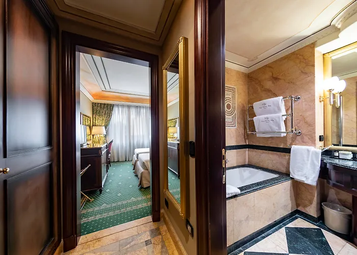 River Chateau Hotel